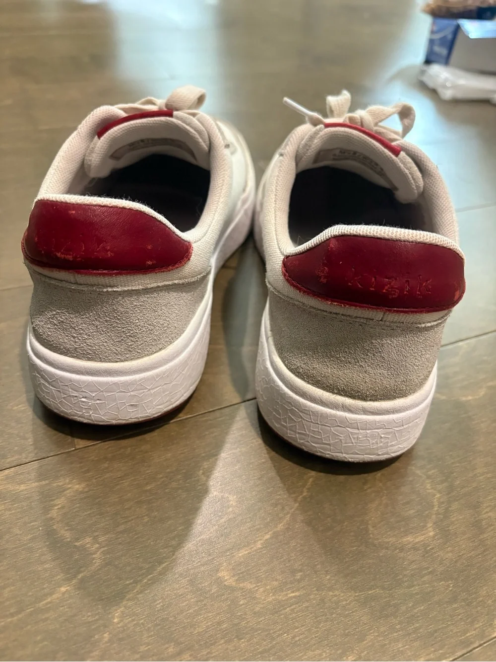 Kizik Prague Hands Free Sneakers Creme Brulee Crimson Women’s 9.5